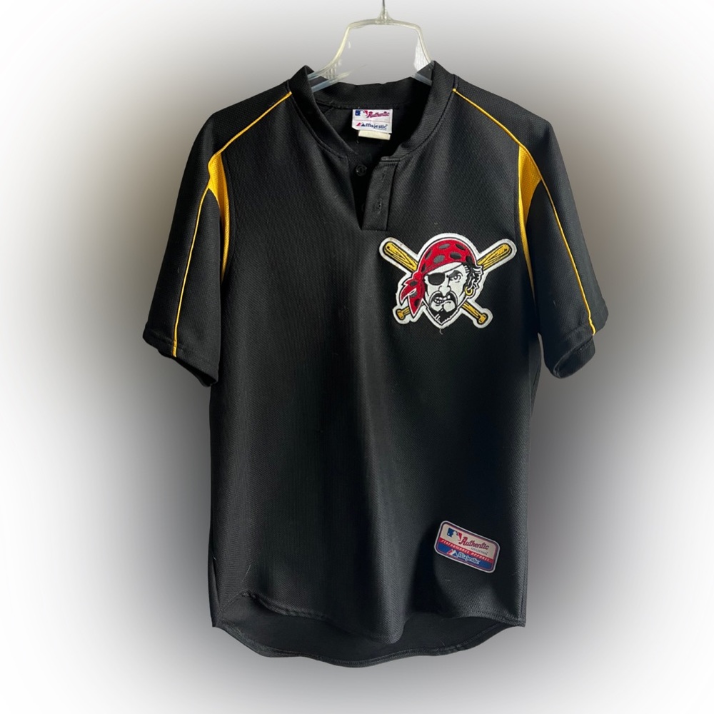 Pittsburgh Pirates Vintage Jersey T-shirt - Size M